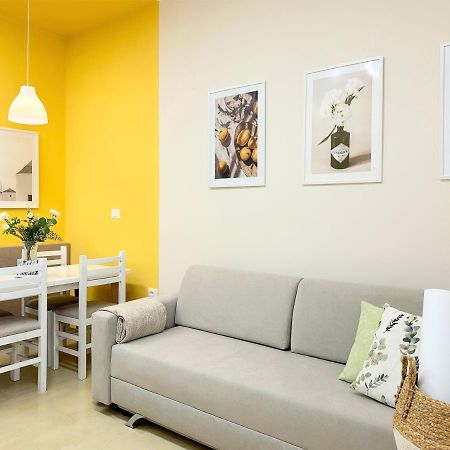 13 Eur For Monthly Stay - Home By The Sea - Hbs Golem  Dış mekan fotoğraf