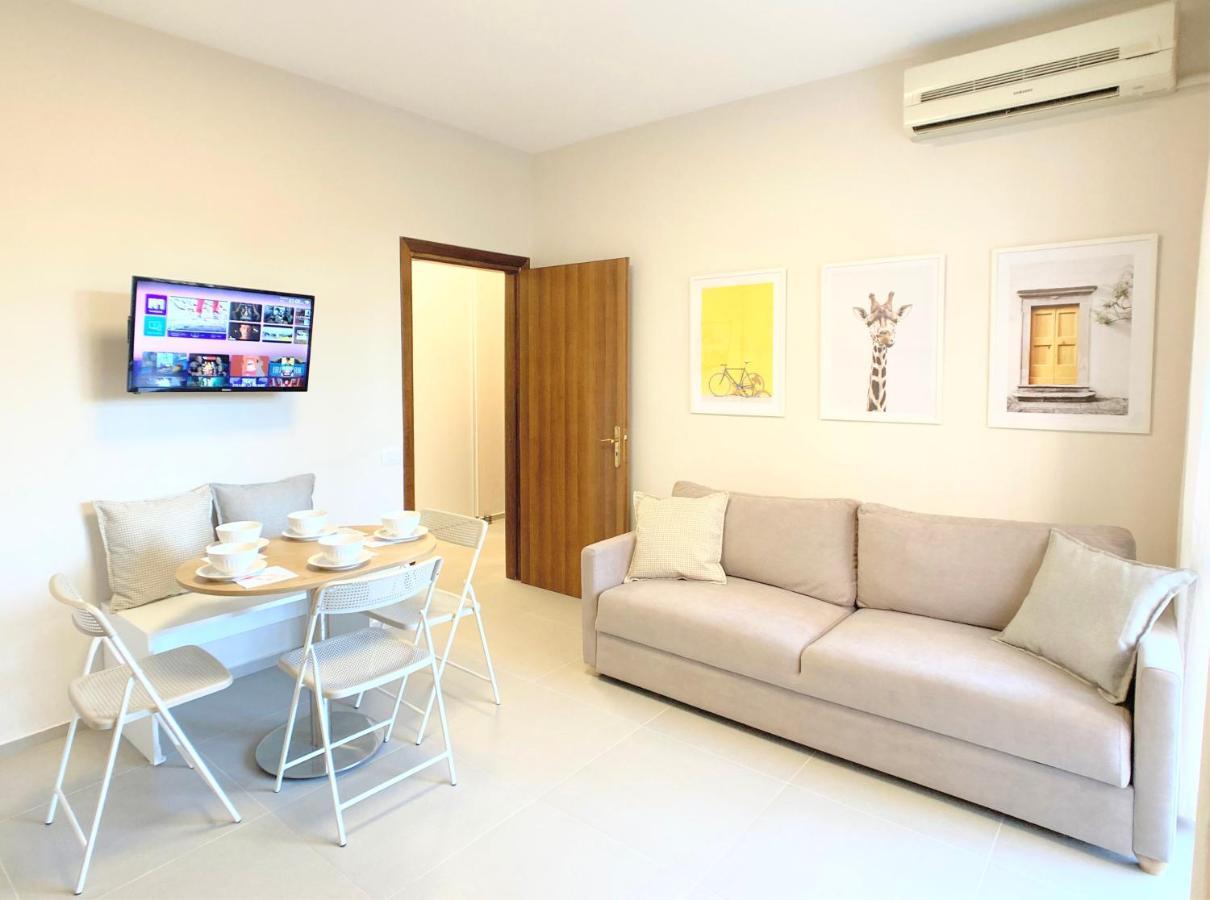 13 Eur For Monthly Stay - Home By The Sea - Hbs Golem  Dış mekan fotoğraf
