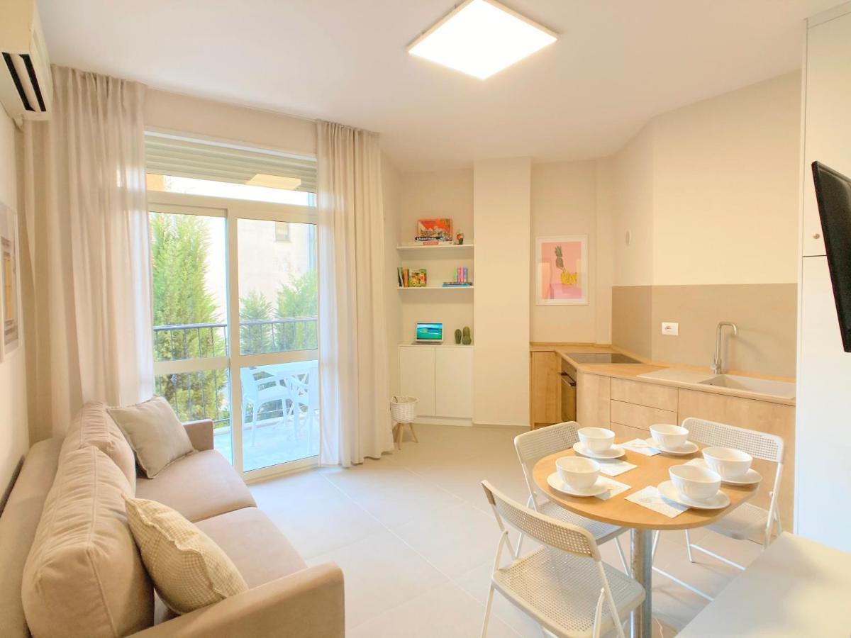 13 Eur For Monthly Stay - Home By The Sea - Hbs Golem  Dış mekan fotoğraf