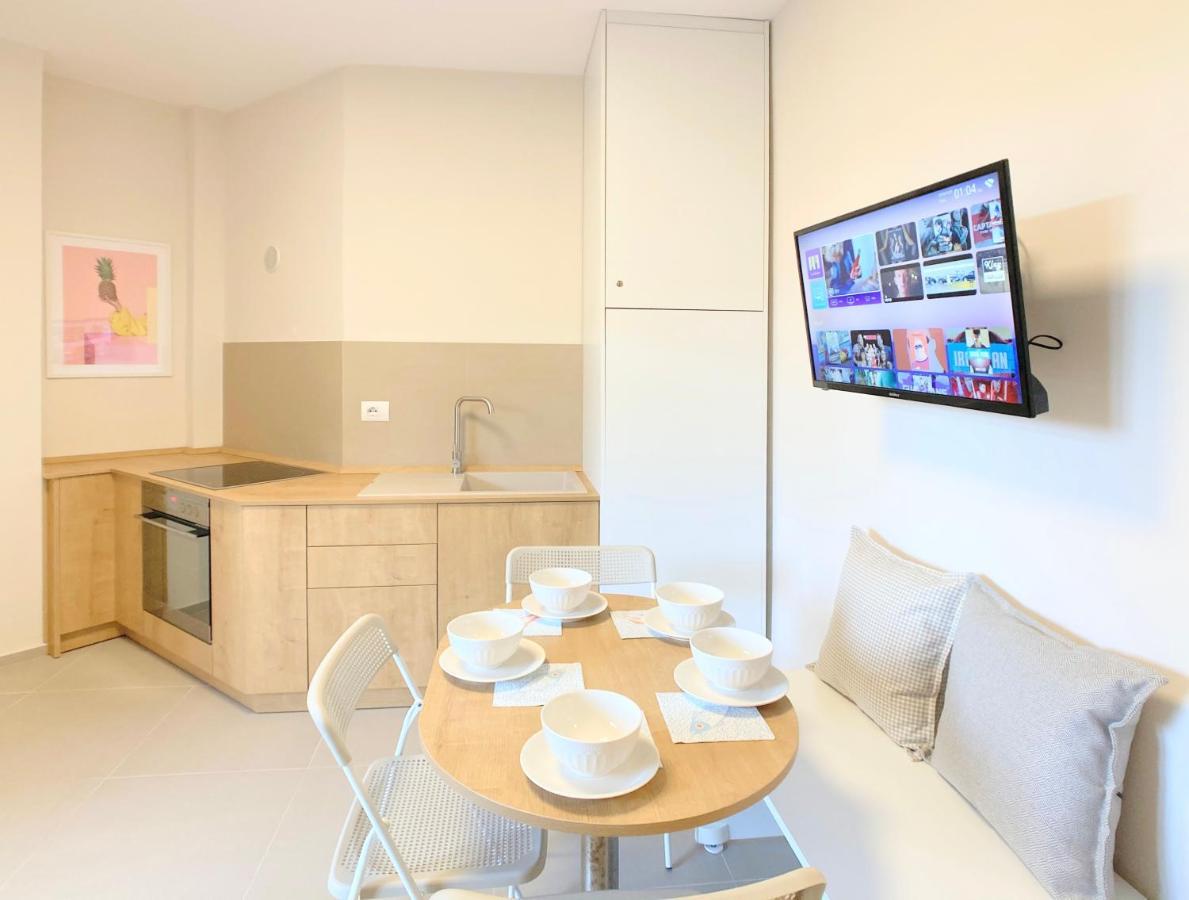 13 Eur For Monthly Stay - Home By The Sea - Hbs Golem  Dış mekan fotoğraf